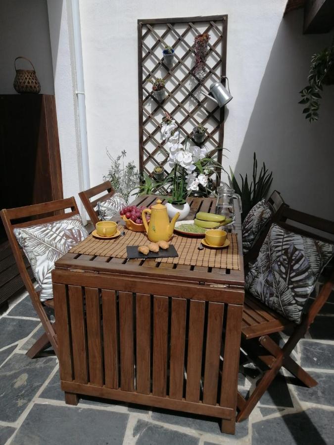 Courtyard House - Sun, Barbecue, Beach Sesimbra Esterno foto